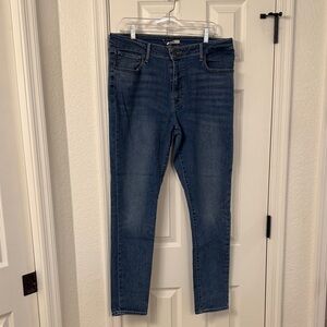 Levi's Women's Dark Blue Skinny Jeans